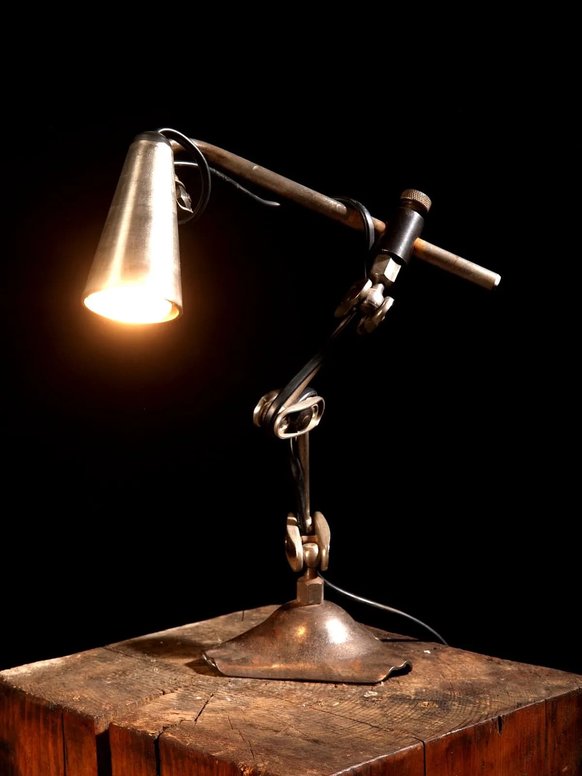 L Articulée